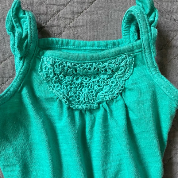 Carter’s Onesie Lot ✨$12 BUNDLE✨ size 6 months - Picture 5 of 6